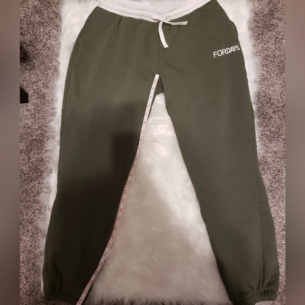 ForDAYS Cozy Organic Cotton Jogger size medium - Picture 1 of 9
